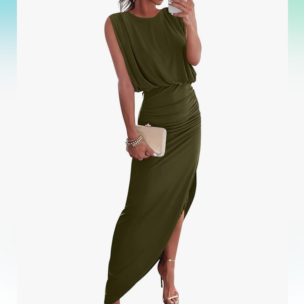 Women's Sleeveless Ruched Bodycon Dress